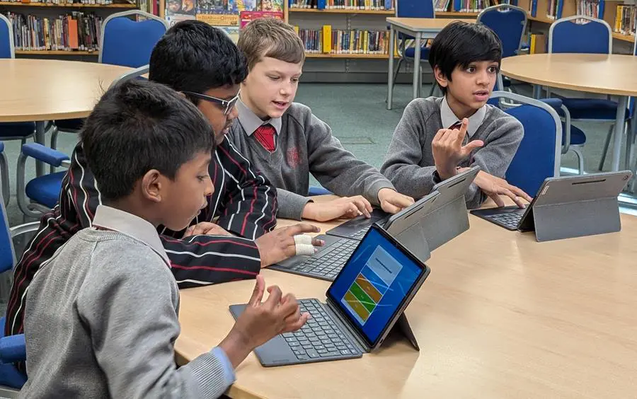 Boys play in Quiz Club