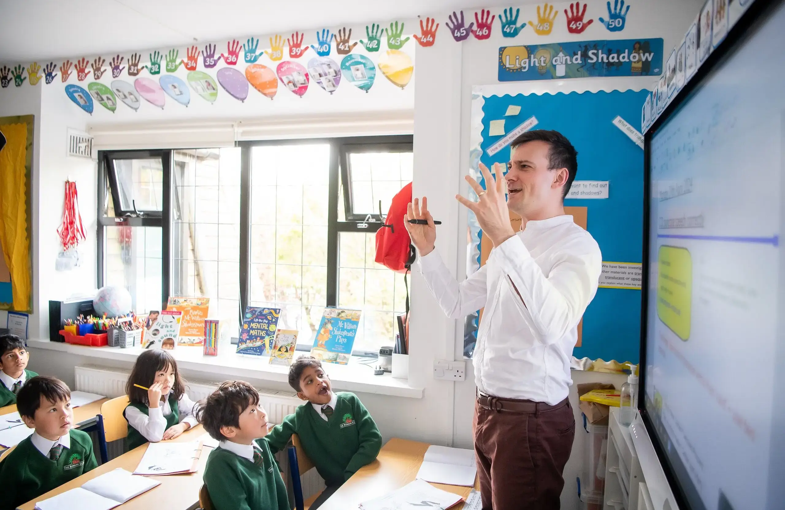 Teacher presenting to a class
